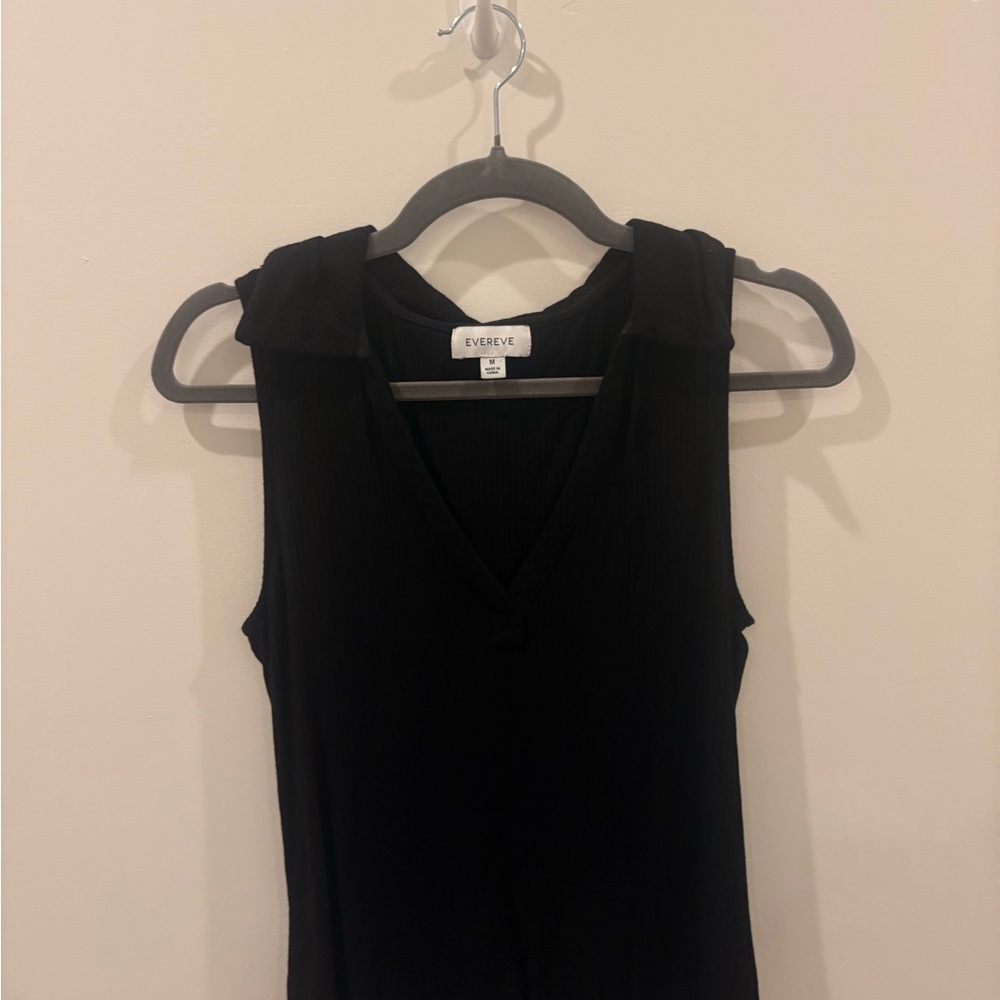 Evereve Black Sleeveless Top